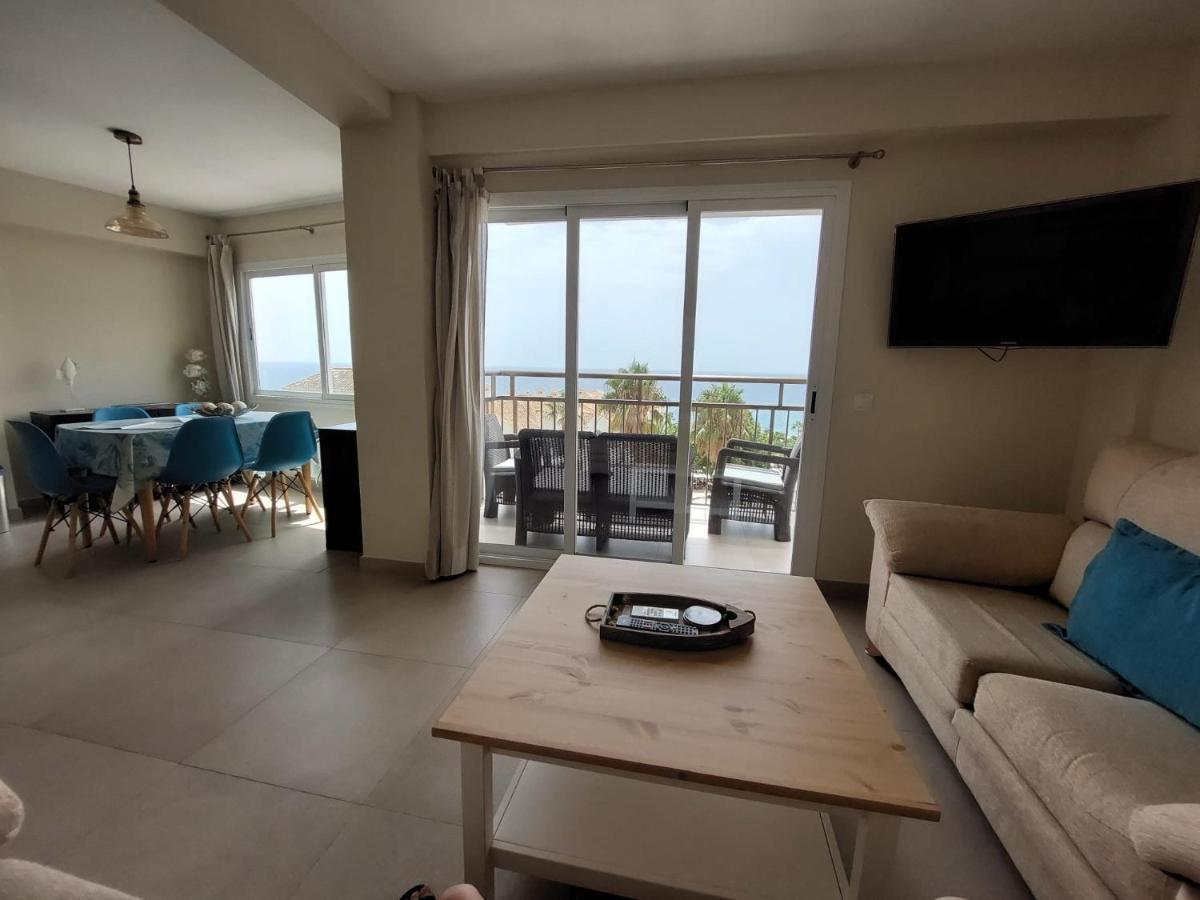 Apartamento Frente Al Mar En La Torrecilla Nerja Bagian luar foto