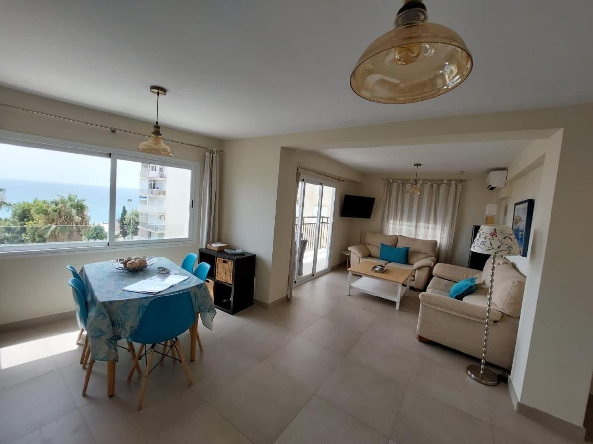 Apartamento Frente Al Mar En La Torrecilla Nerja Bagian luar foto