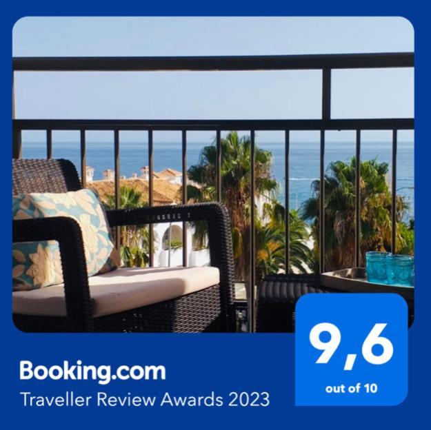 Apartamento Frente Al Mar En La Torrecilla Nerja Bagian luar foto
