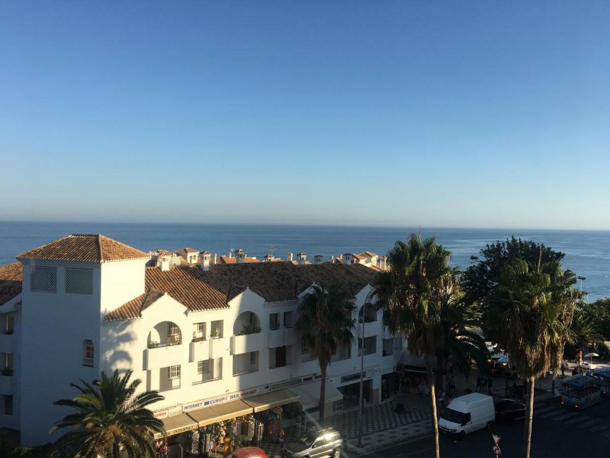 Apartamento Frente Al Mar En La Torrecilla Nerja Bagian luar foto