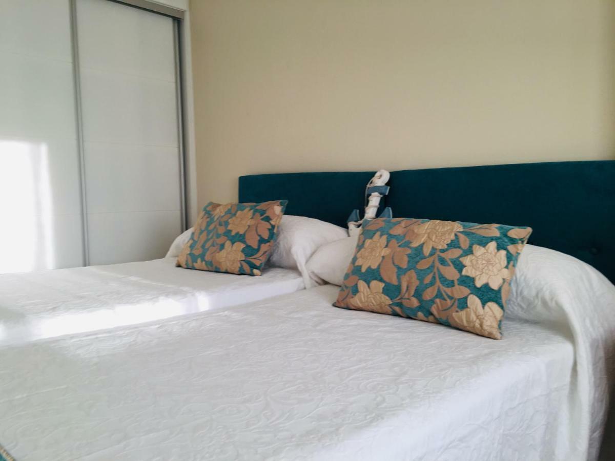 Apartamento Frente Al Mar En La Torrecilla Nerja Bagian luar foto